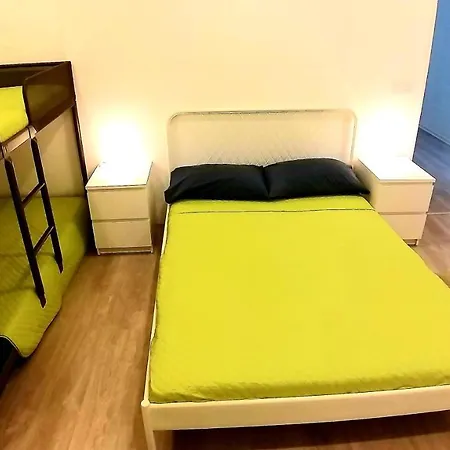 Hostel Theorynomad Al *