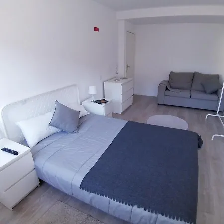 Hostel Theorynomad Al Braga