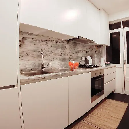 Albergue Theorynomad Al *