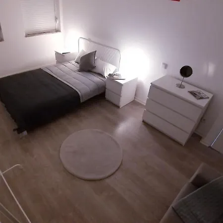 Hostel Theorynomad Al *