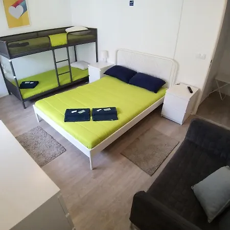 Theorynomad Al Albergue